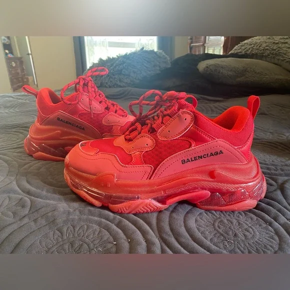 Balenciaga Triple S Clear Sole Sneakers in Red sz 5 (38)